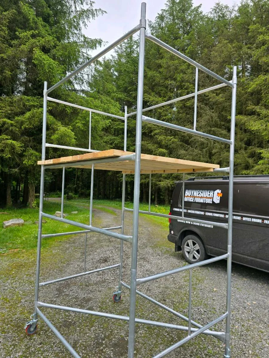 steel scaffold tower 6ft x 4ft x 6ft3 platform - Image 4