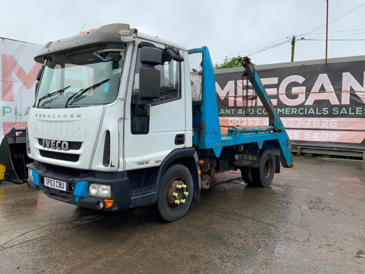 Iveco Euro Cargo 7.5t Chain Lift Skip Truck. - Image 2