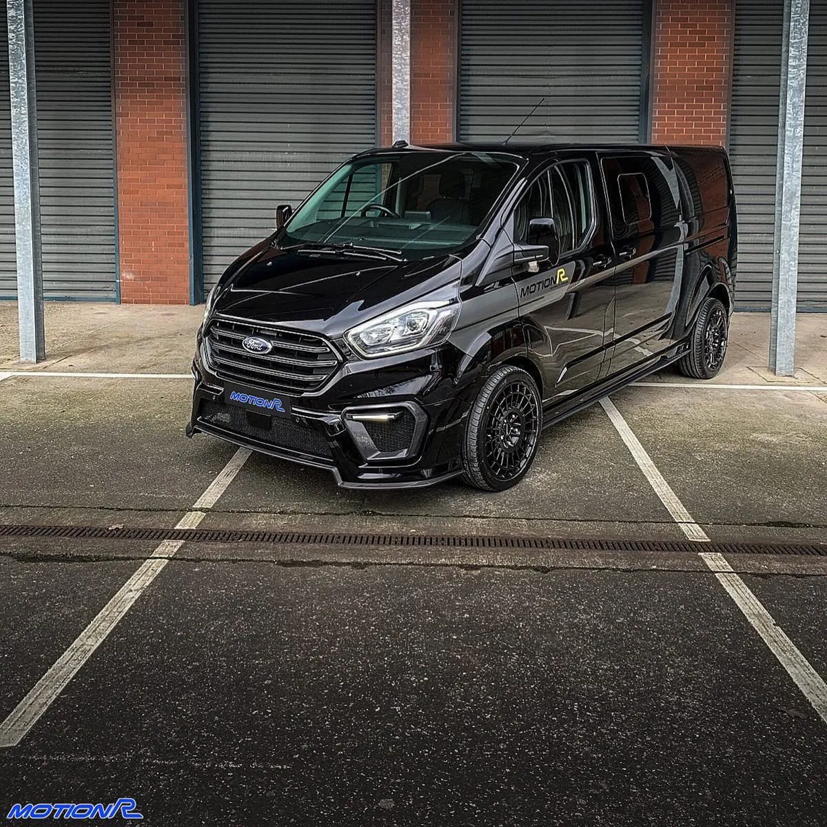 18 20" Motion R Alloys 5x160 Ford Transit custom - Image 4