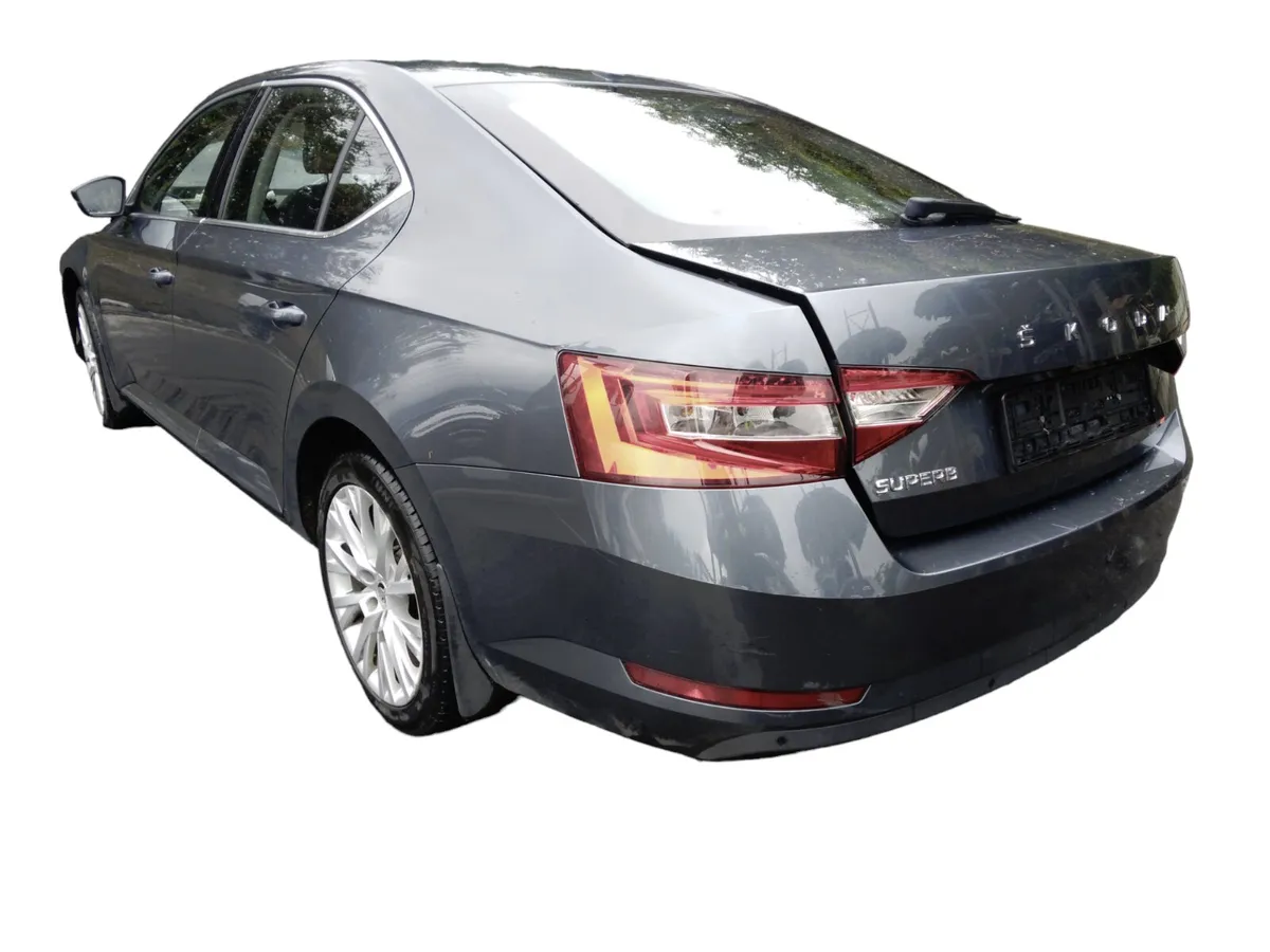 2020 SKODA SUPERB For Breaking/Dismantling - Image 4