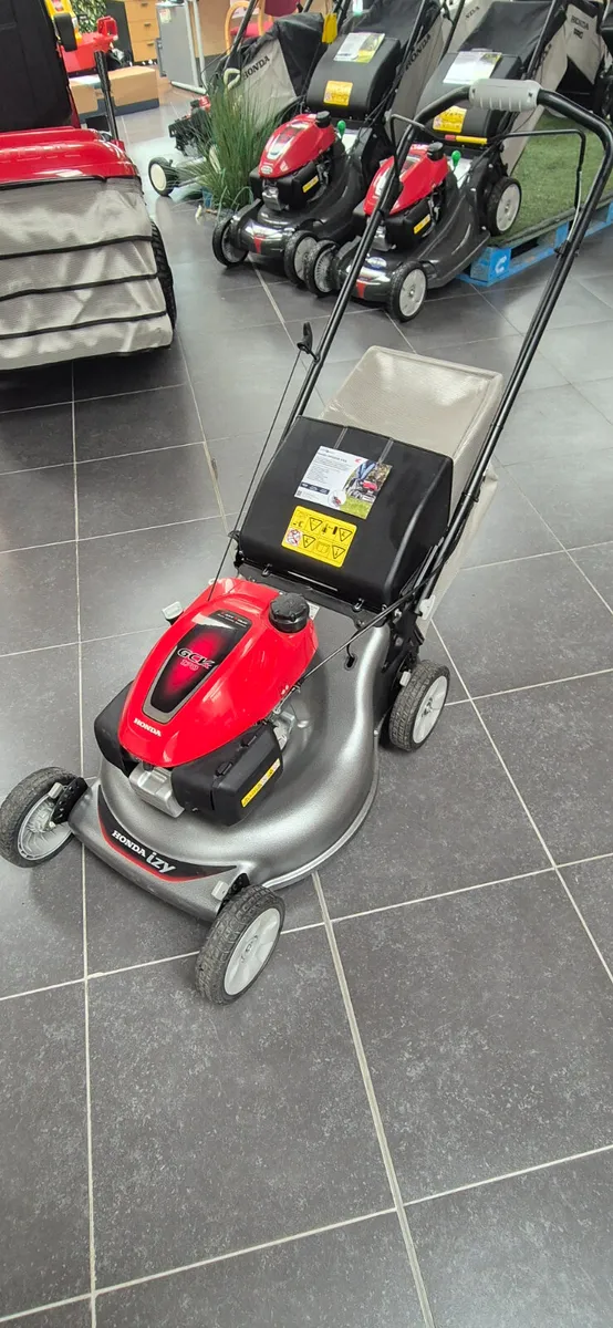 Honda HRG 536 VKE Lawnmower - Image 3