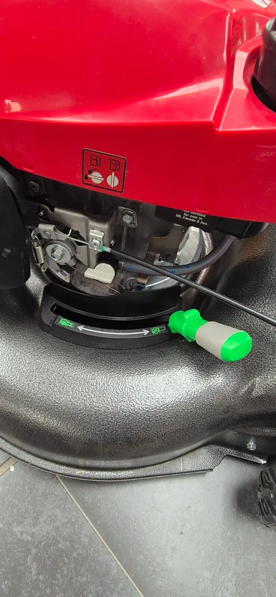 Honda HRN 536 VYE Lawnmower - Image 4