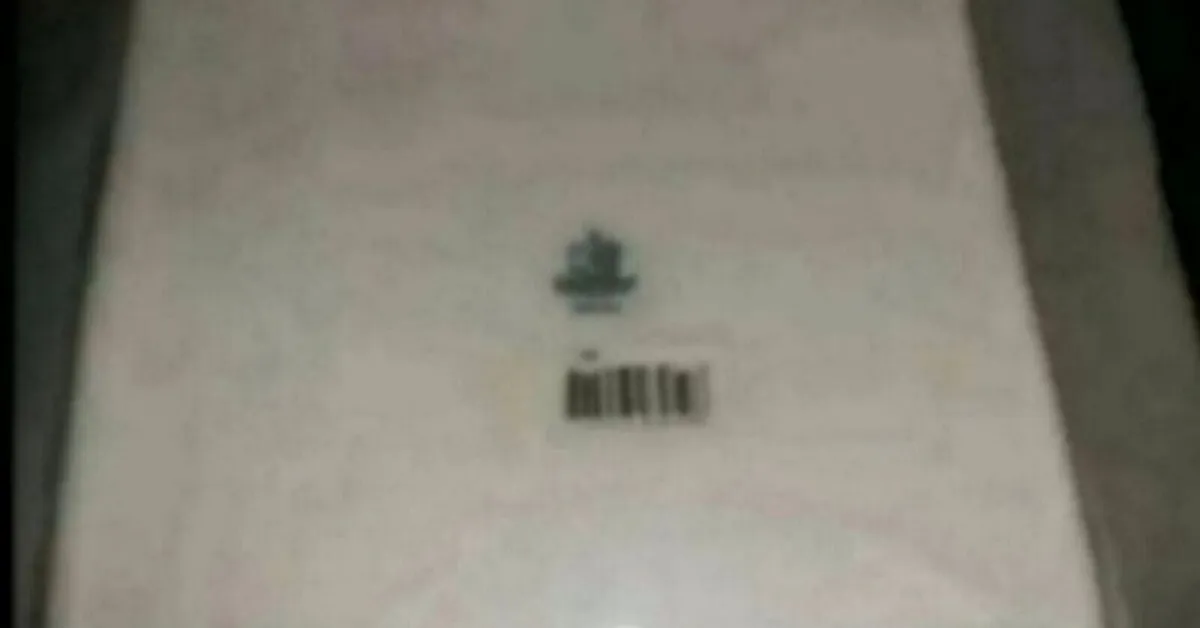 Large cream Belleek service platter - Image 2