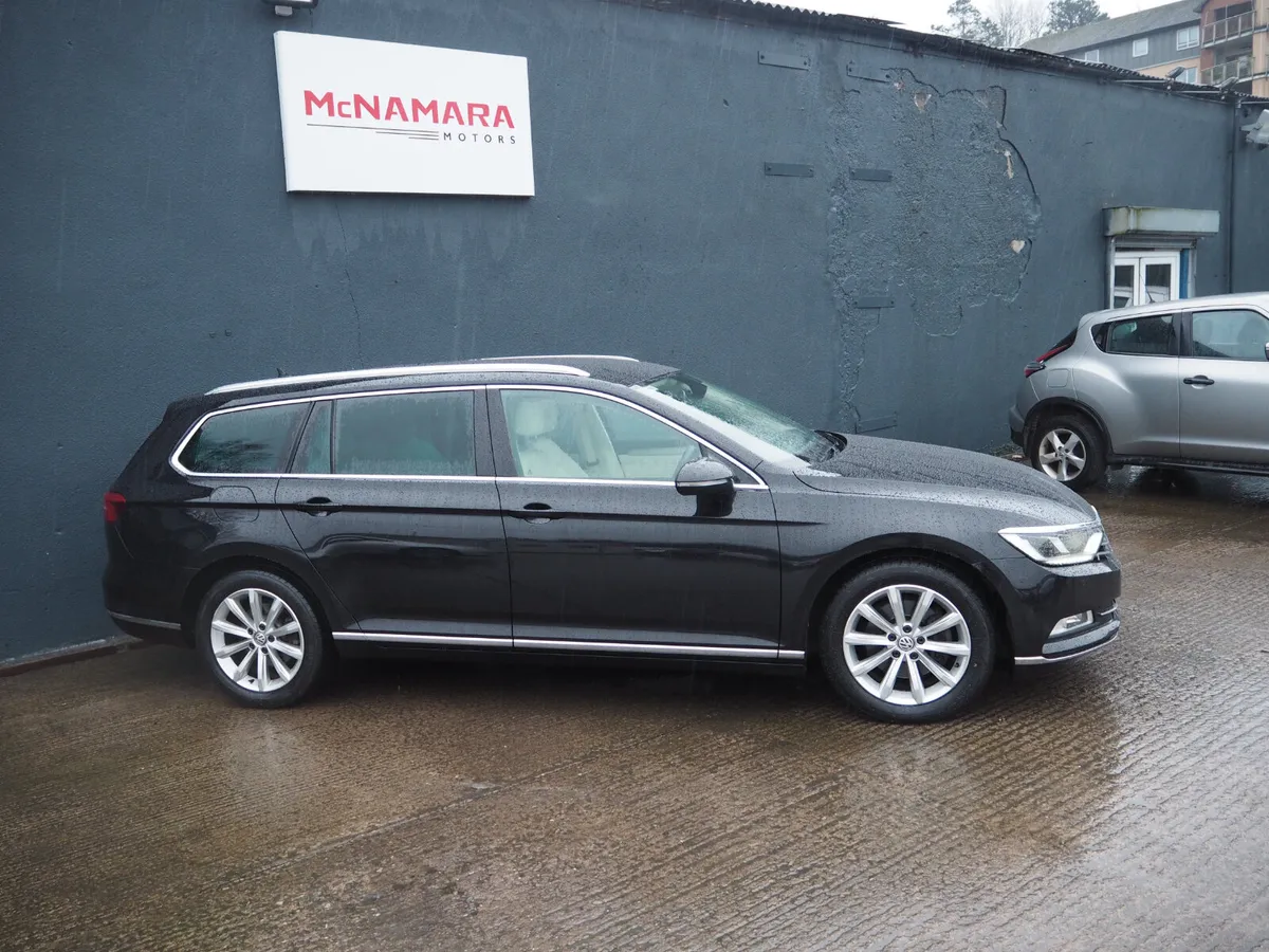 Volkswagen Passat Highline Estate Exceptional FSH - Image 2