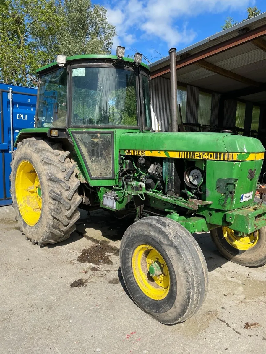 John Deere 2140 turbo with power loader - Image 1