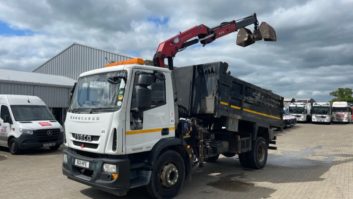 2011 Iveco eurocargo 16Ton tipper grab - Image 1