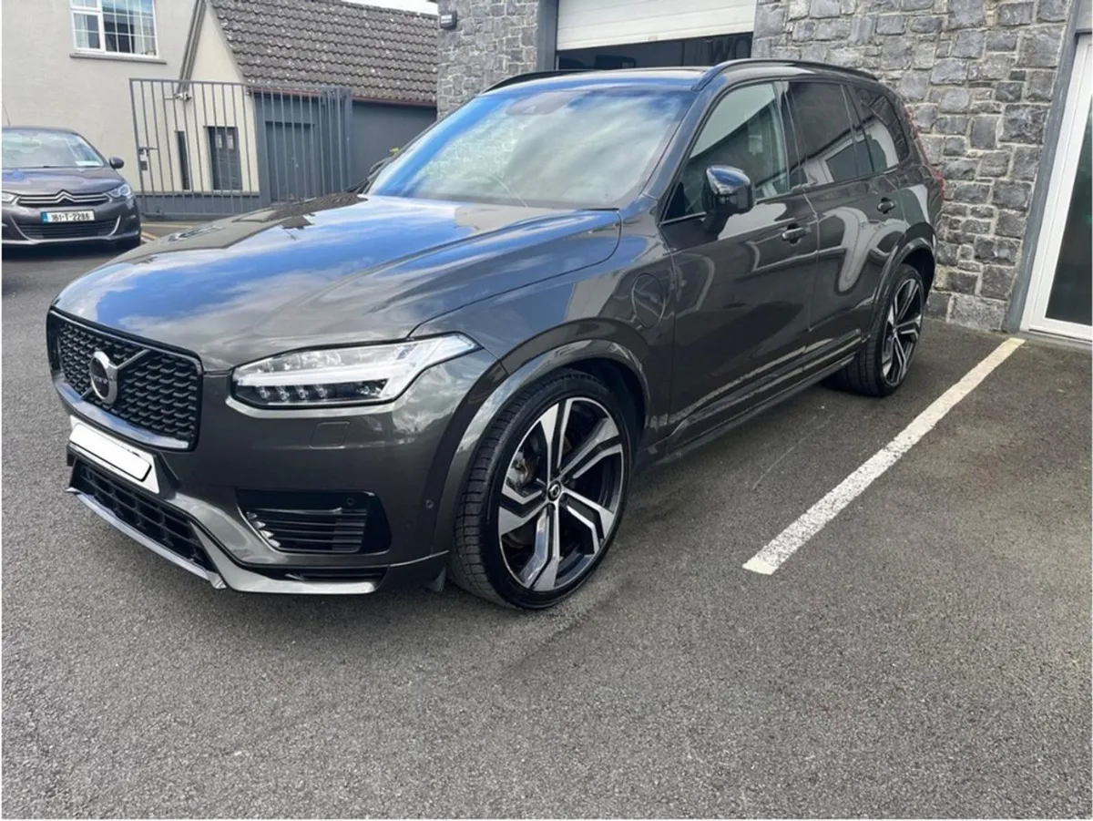 Volvo XC90 2.0 T8 Recharge Phev R Design AWD Auto - Image 2