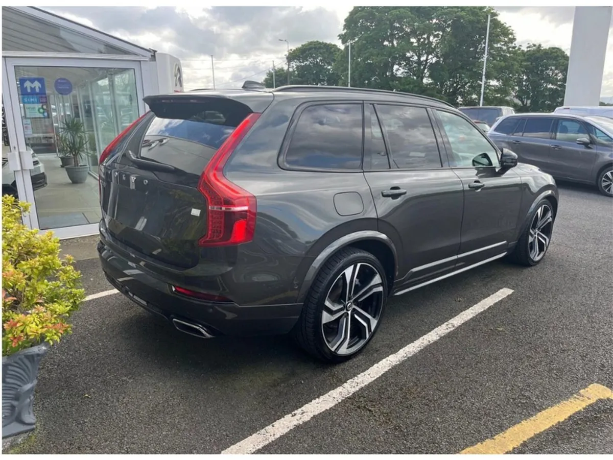 Volvo XC90 2.0 T8 Recharge Phev R Design AWD Auto - Image 3