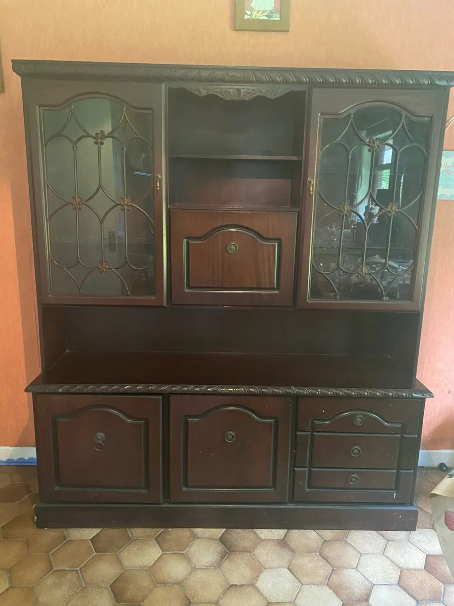 Display for sale in Co. Kerry for €250 on DoneDeal