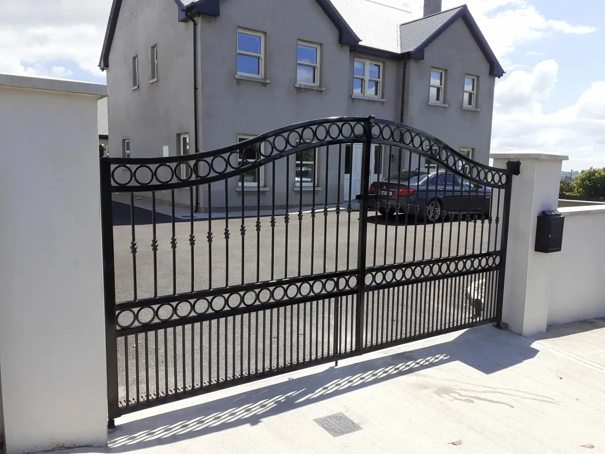 Gates - Image 3