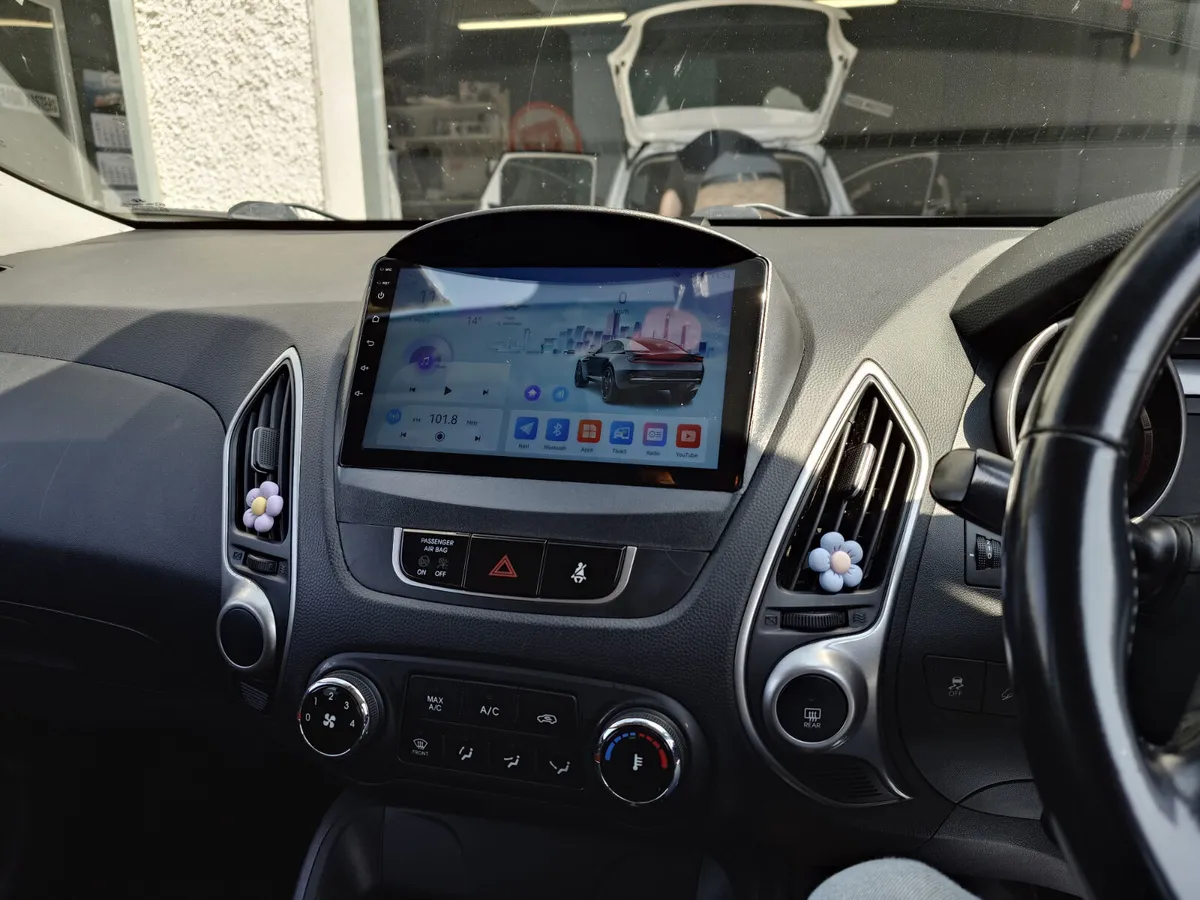 Hyundai ix35 Tucson android radio carplay - Image 3