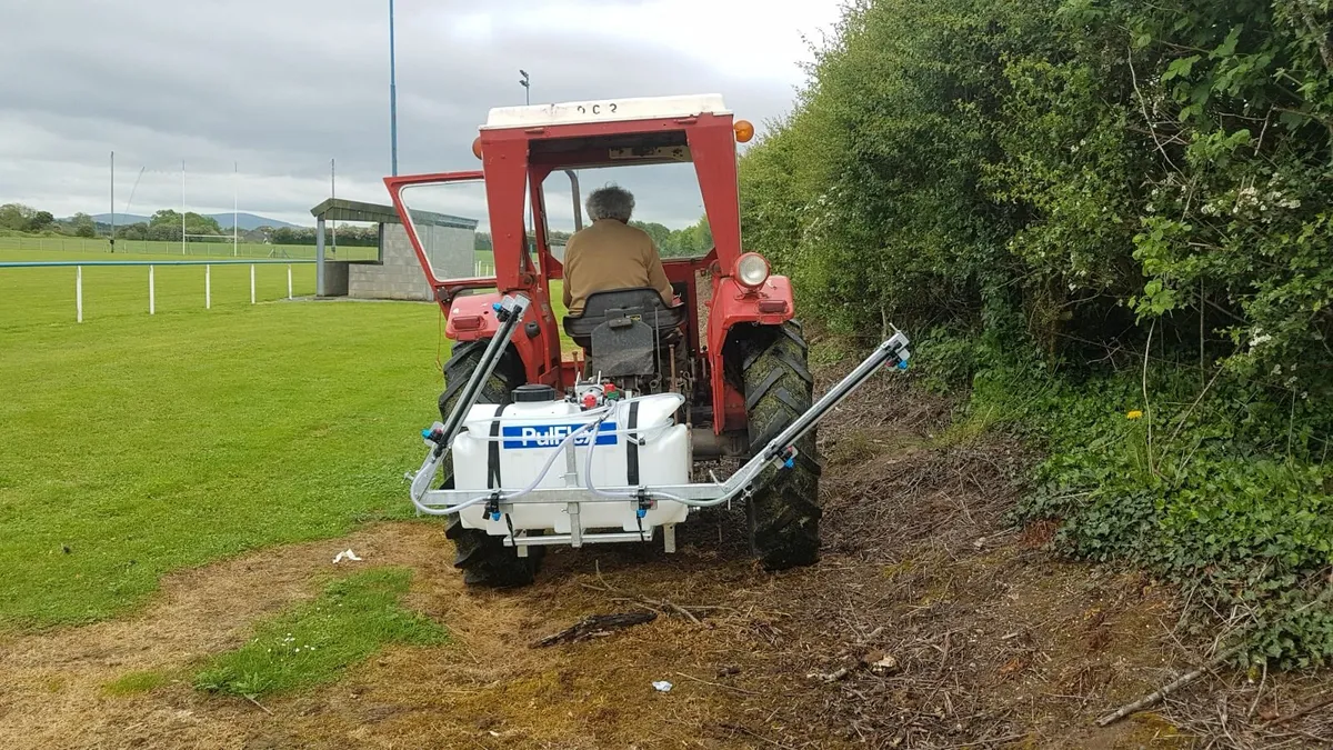 Quad or Tractor Sprayer With Booms - Image 1