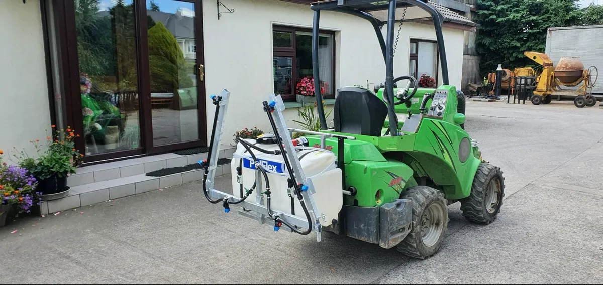 Quad or Tractor Sprayer With Booms - Image 3