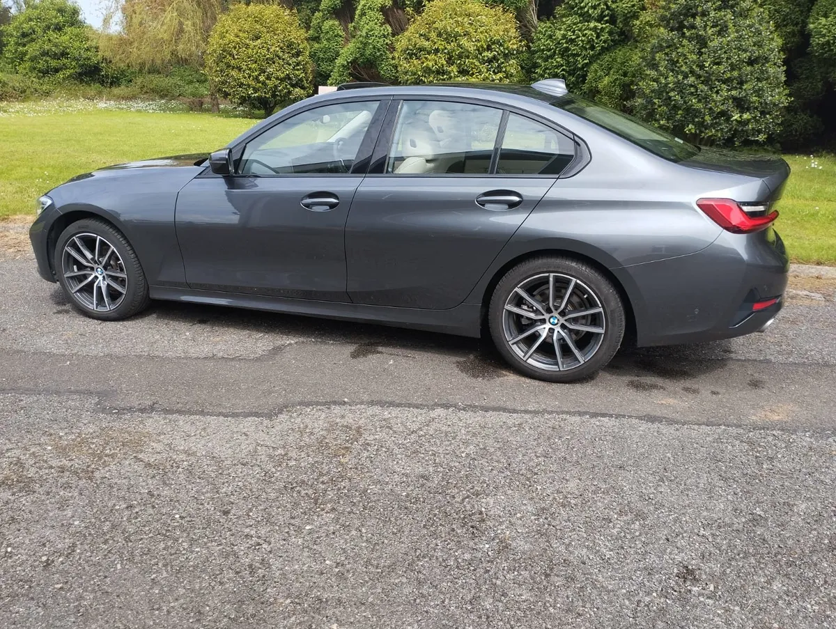 BMW 318 Sport Diesel  Auto only 18K, Miles, - Image 2