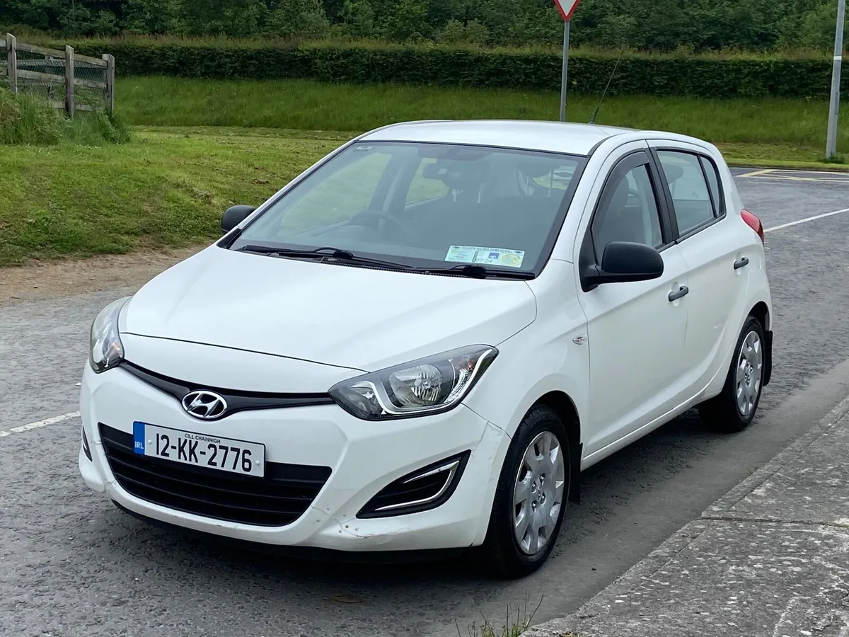 Hyundai i20 2012 PERFECT STARTER CAR - Image 4