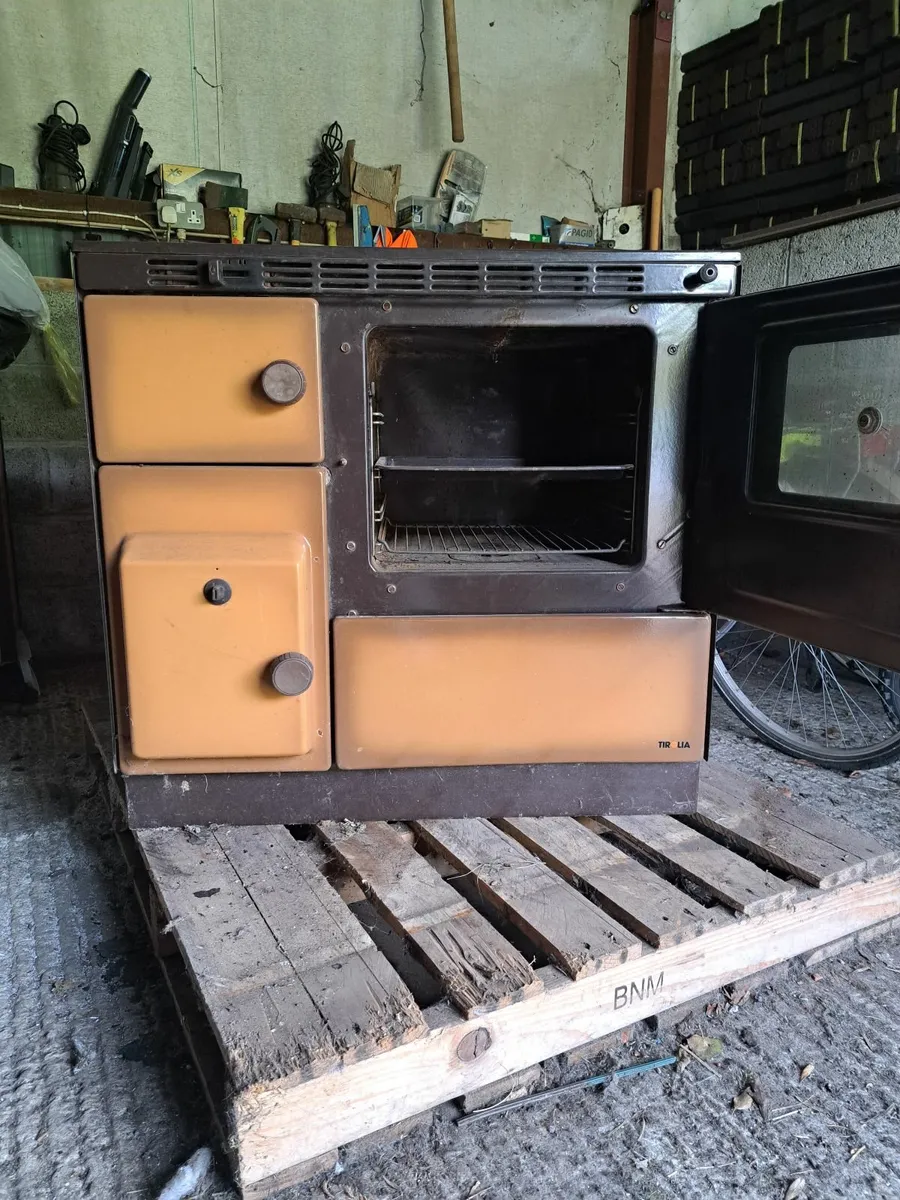 Solid fuel range for sale in Co. Westmeath for €500 on DoneDeal