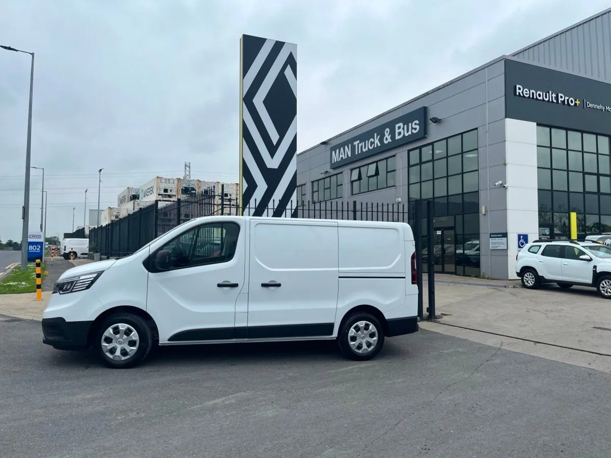 Renault Trafic Sl30 Blue dCi 130 Business  Panel - Image 3