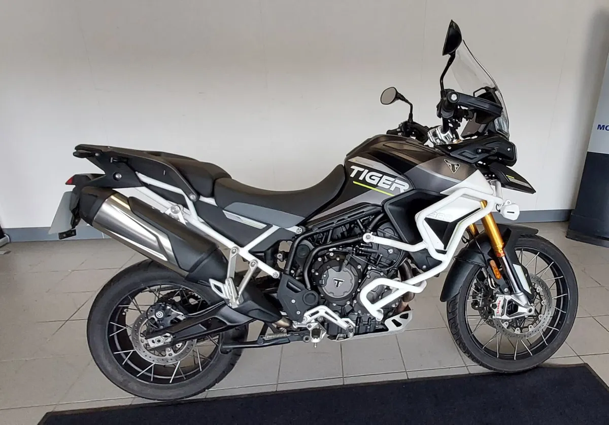 Triumph Tiger 900 Aragon Rally Edition - Image 3