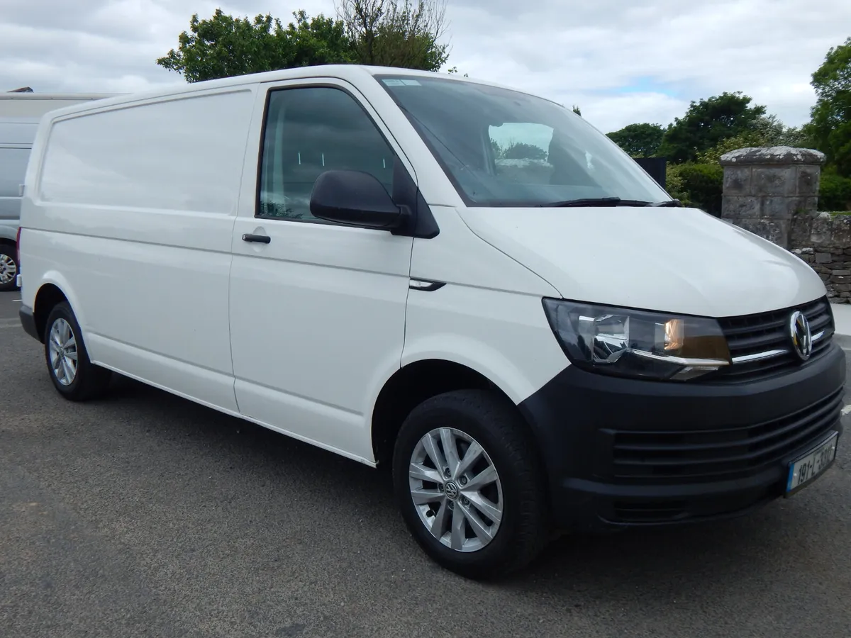 2019 Volkswagen Transporter CVRT 08/25 - Image 1