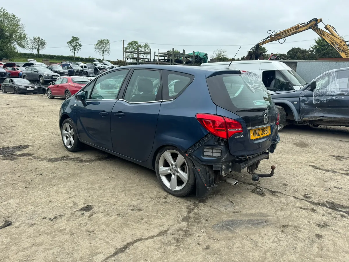 Breaking 2015 Vauxhall meriva 1.6 cdti - Image 3