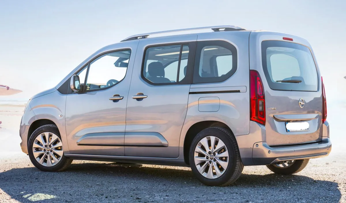 Opel Combo/2025/Auto/Wheelchair Access/Taxi Spec - Image 3