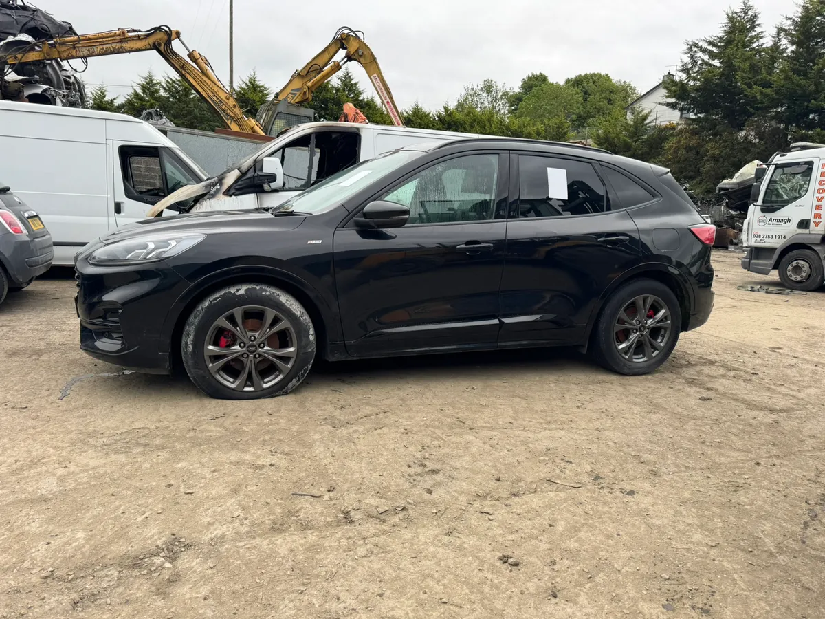 Breaking 2022 Ford kuga 1.5 st-line - Image 2