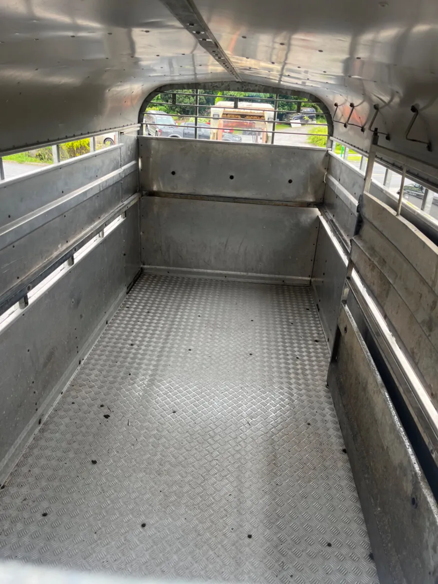 Nugent 14ft livestock trailer - Image 3