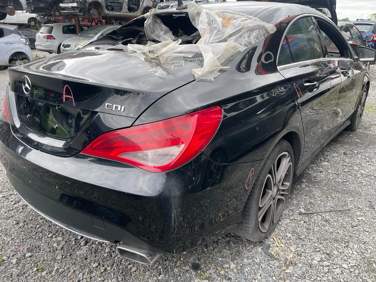 2015 MERCEDES CLA 200 For Breaking/Dismantling - Image 3