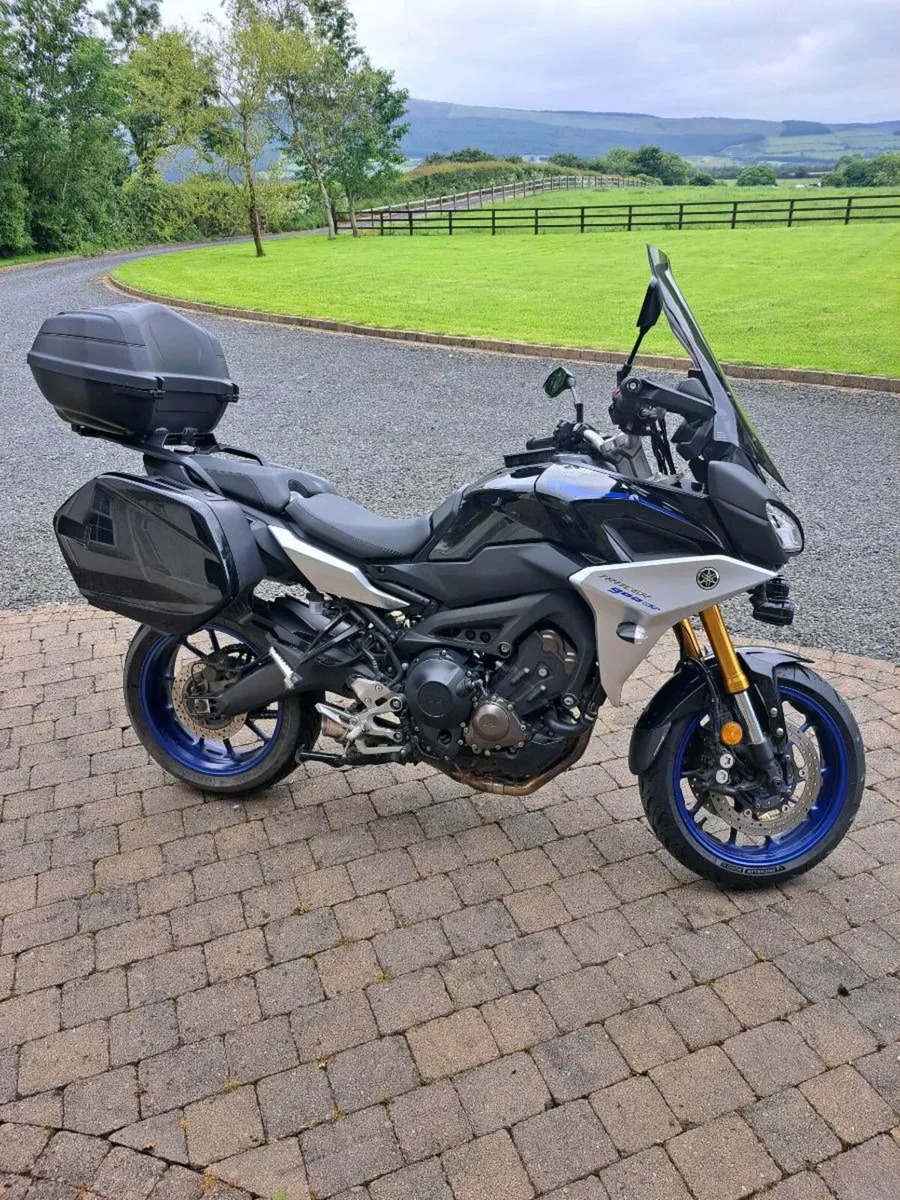 Tracer 900GT - Image 1