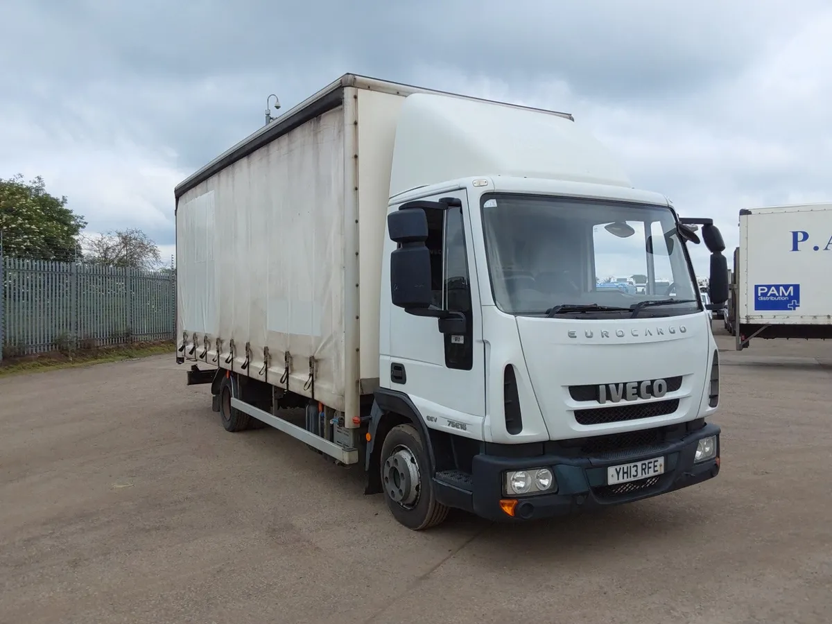 2013 Iveco eurocargo Curtinsider - Image 2