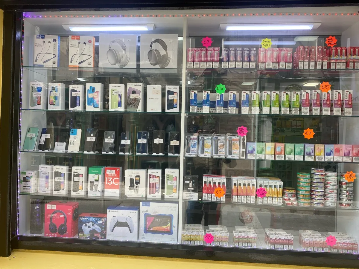 Antech phone shop sales/repair/vapes - Image 3