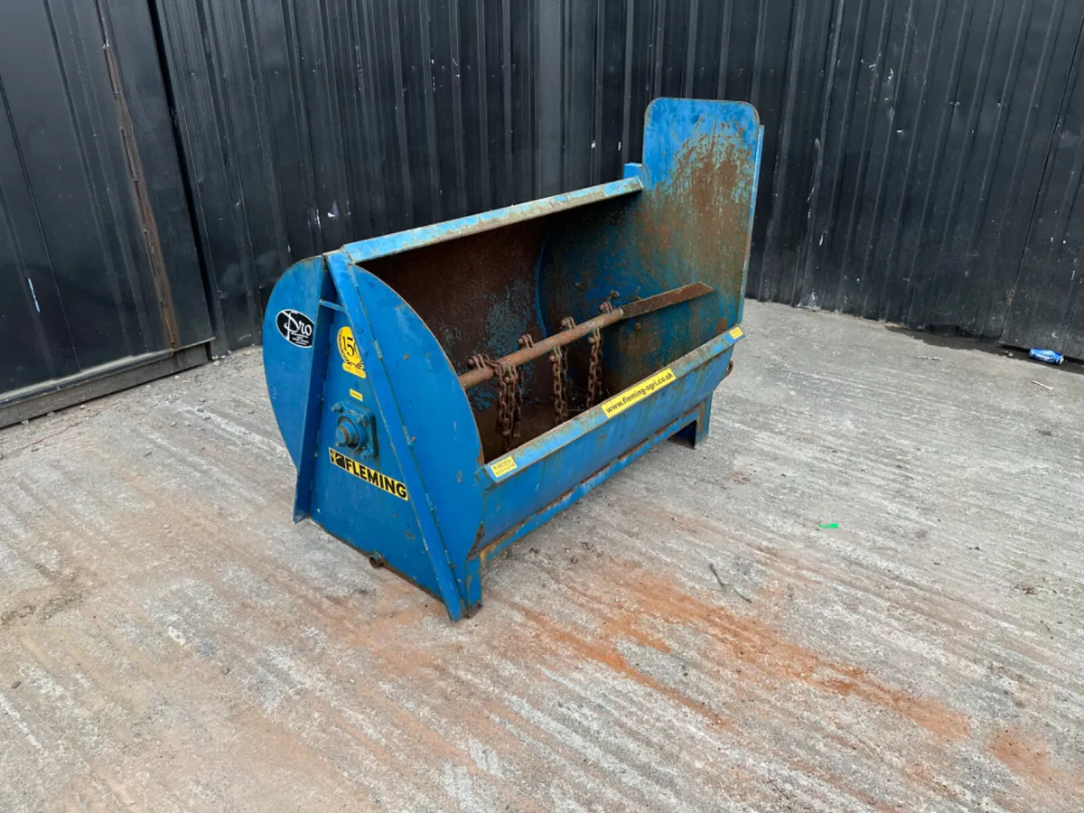 Flemming Mini Muck Spreader - Image 1