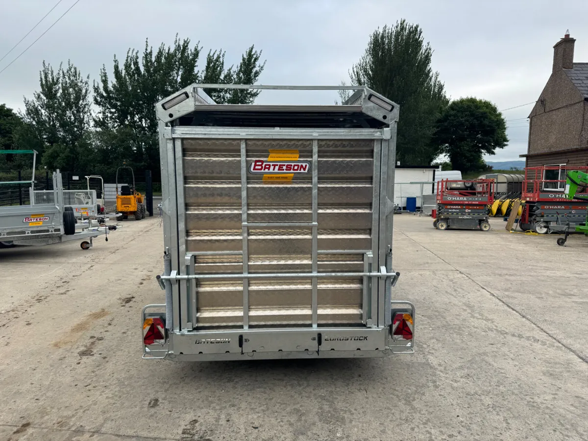 Bateson 14’ Livestock Trailer - Image 2