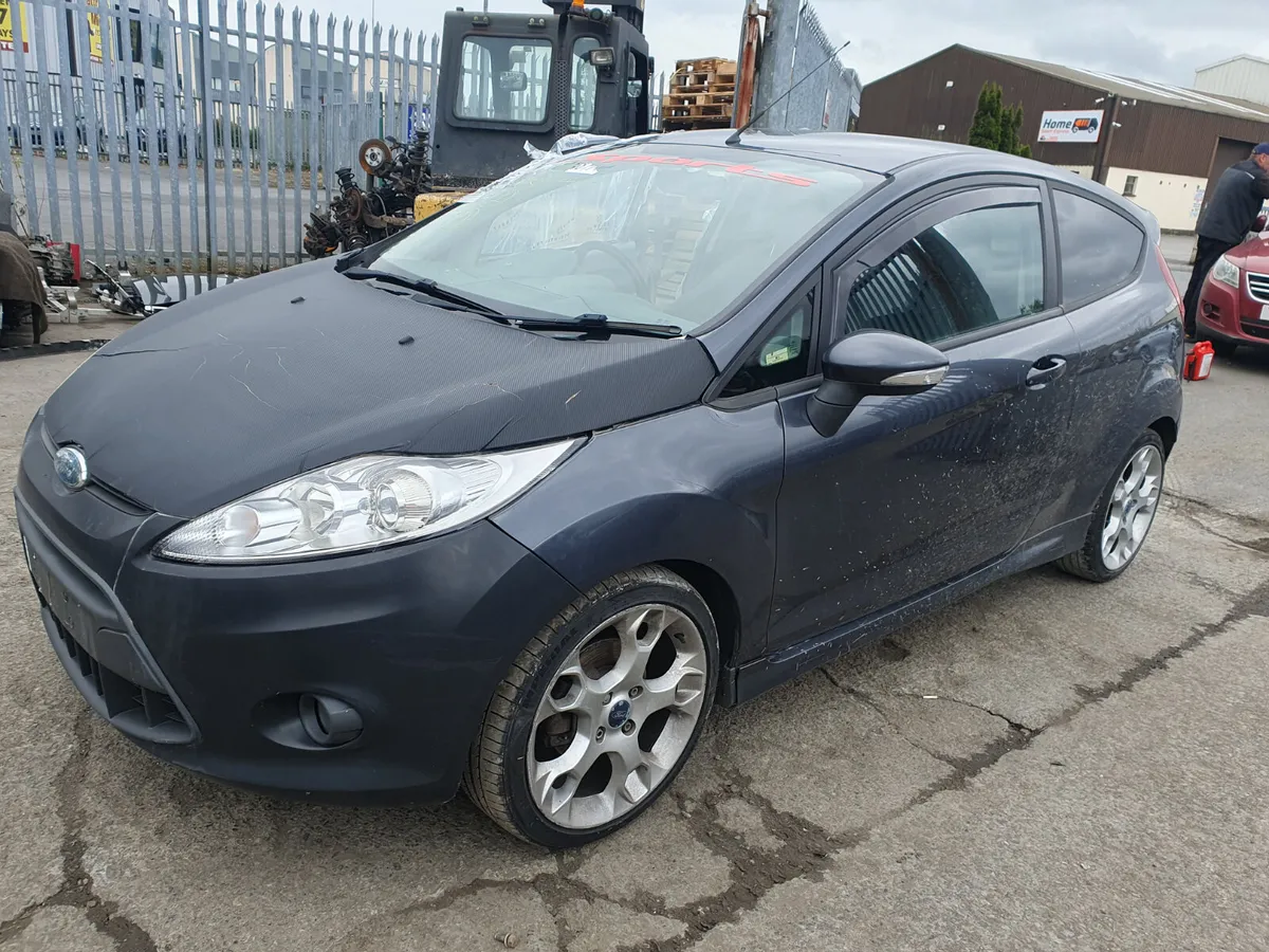 10 FORD FIESTA  1.6 TDCI FOR BREAKING - Image 1