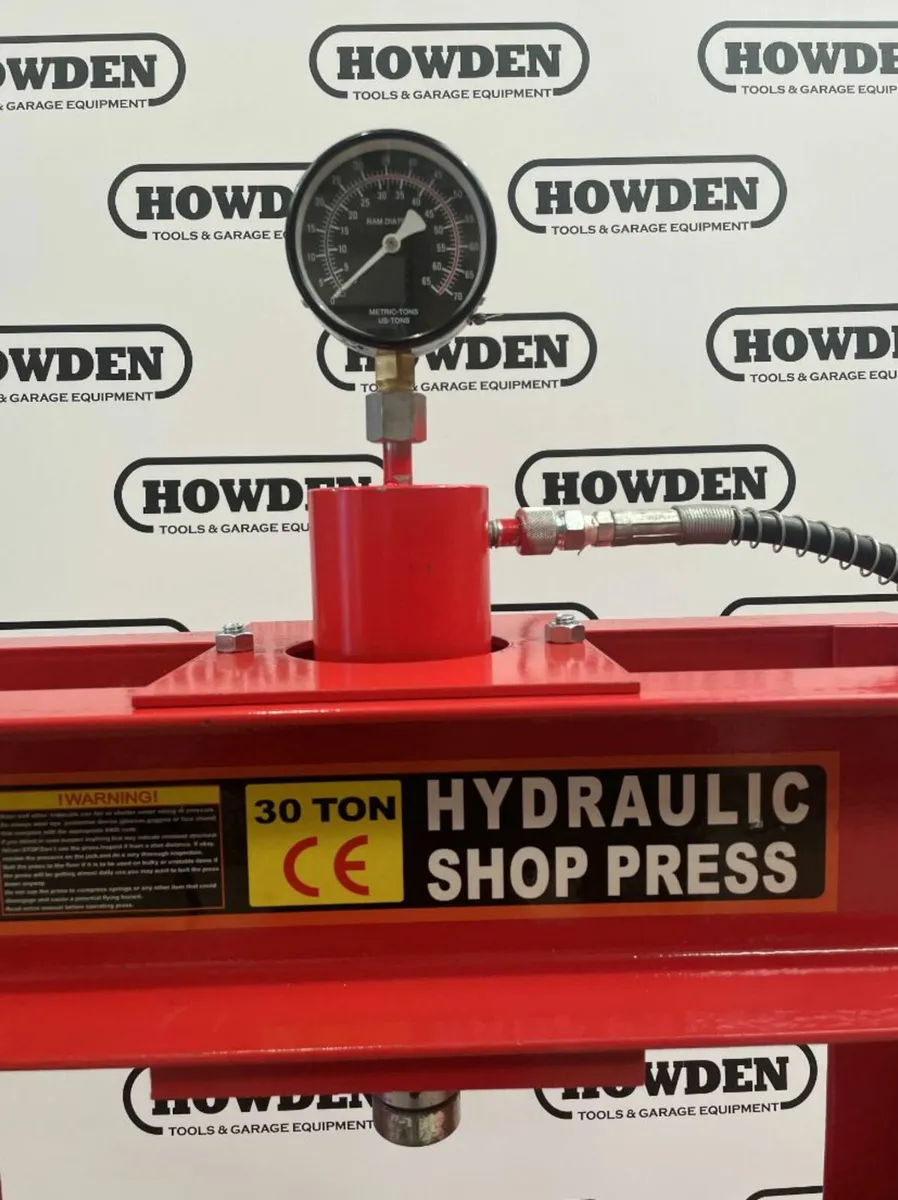 Hydraulic Press 30 Ton With Set Of V-blocks - Image 2