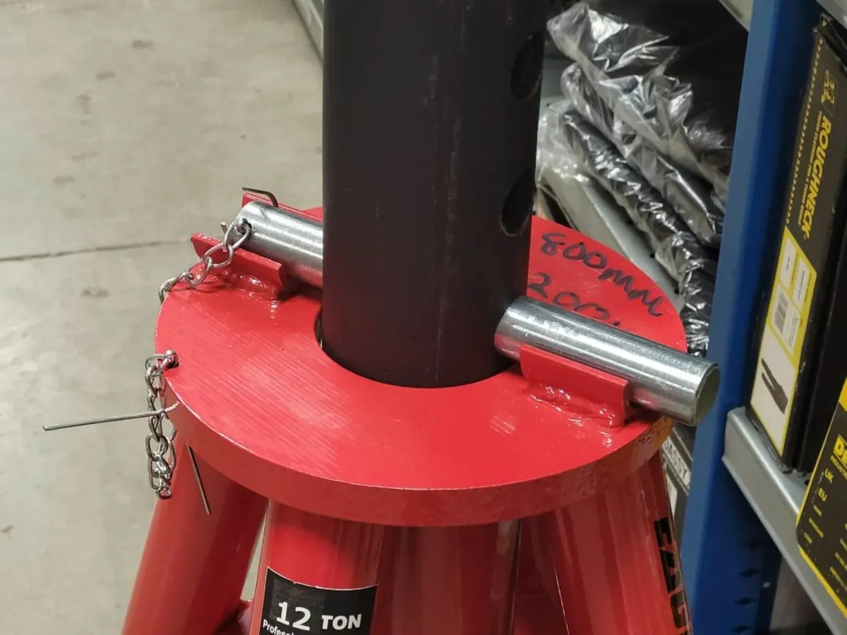 HeavyDuty Steel Frame 12Ton Axle Stand With Wheels - Image 3