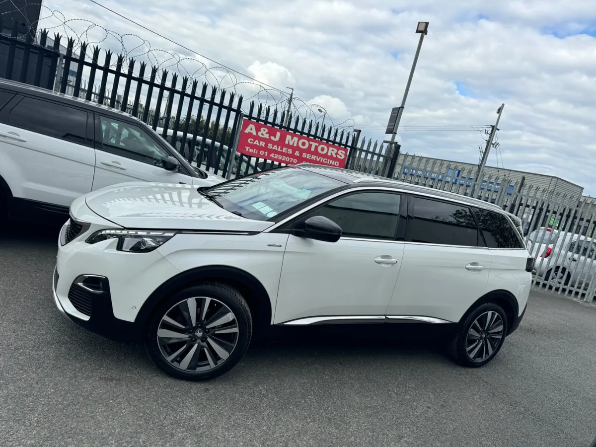 18 Peugeot 5008 Glass Roof GT LINE PREMIUM - Image 3