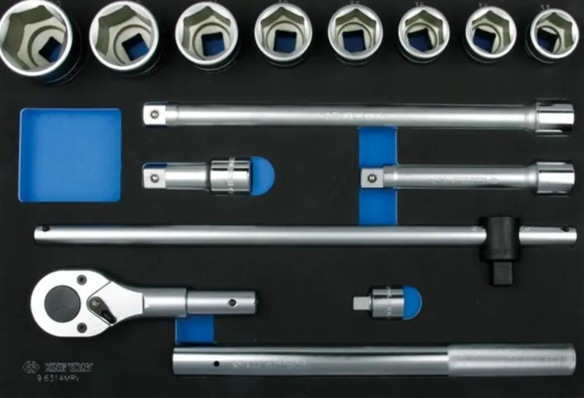 King Tony 14 Pc 3/4" Dr. 6 Point Socket Wrench Set - Image 1