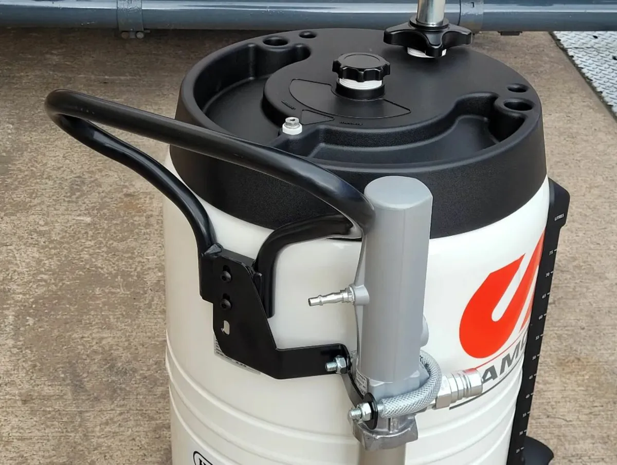 Samoa 100Ltr Oil Drainer With Air Pump System - Image 4
