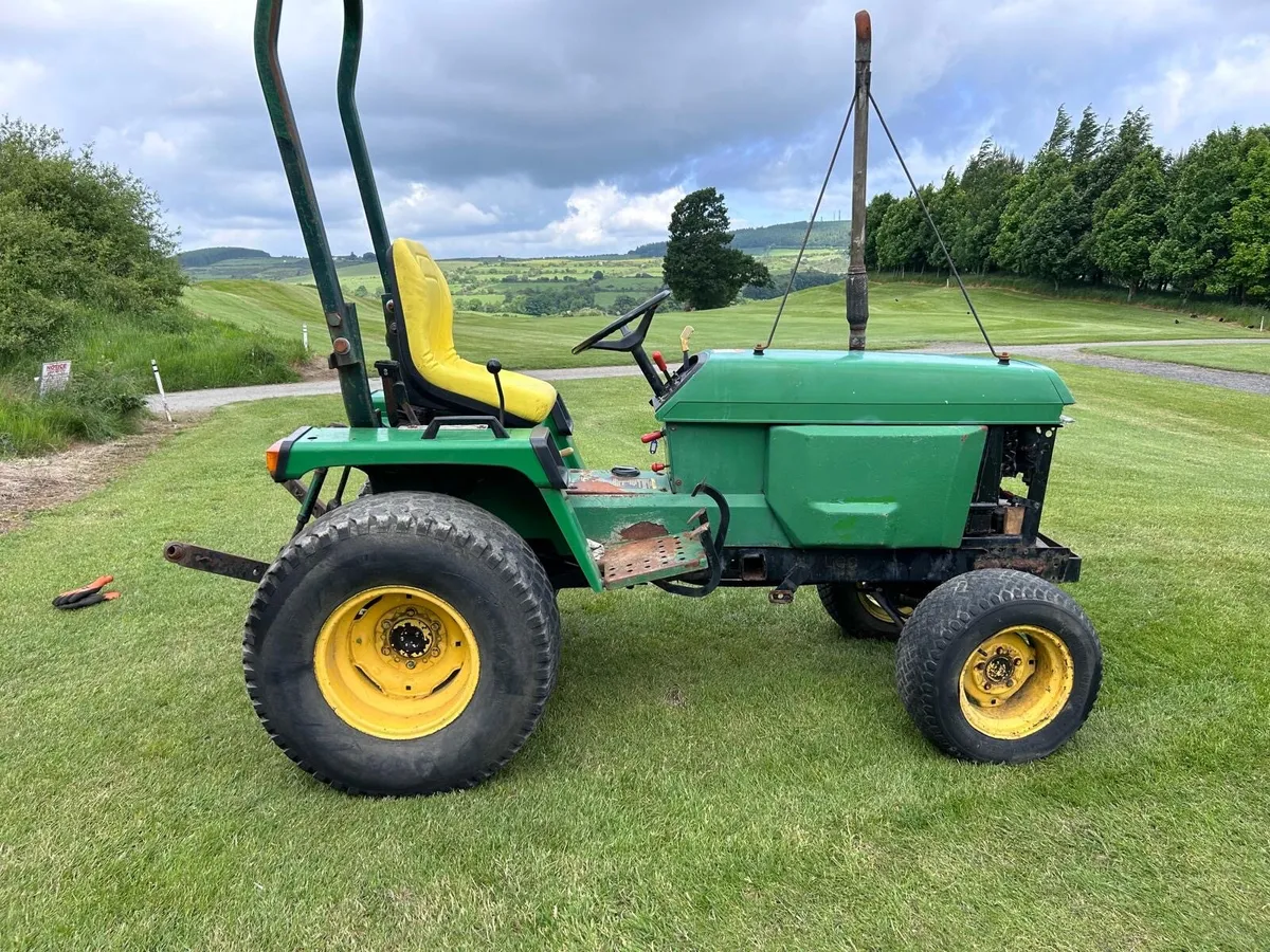 John Deere 855 - Image 1