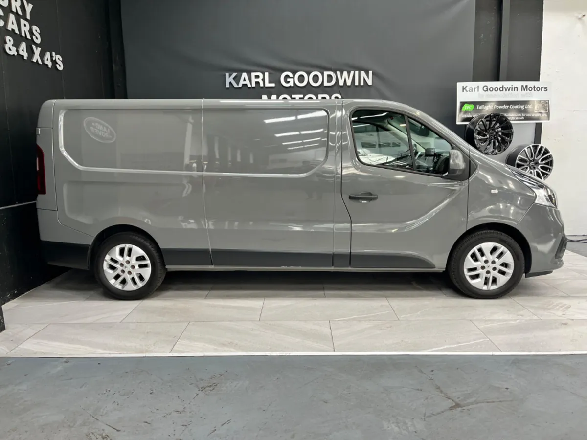Renault Trafic 2019 Sport Line Van - Image 4