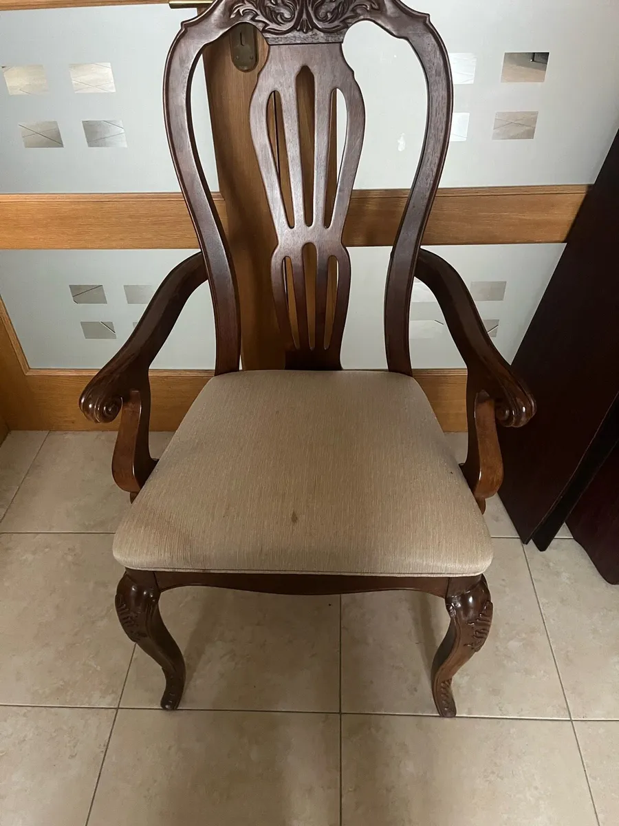 Dining room table and chairs - Image 4