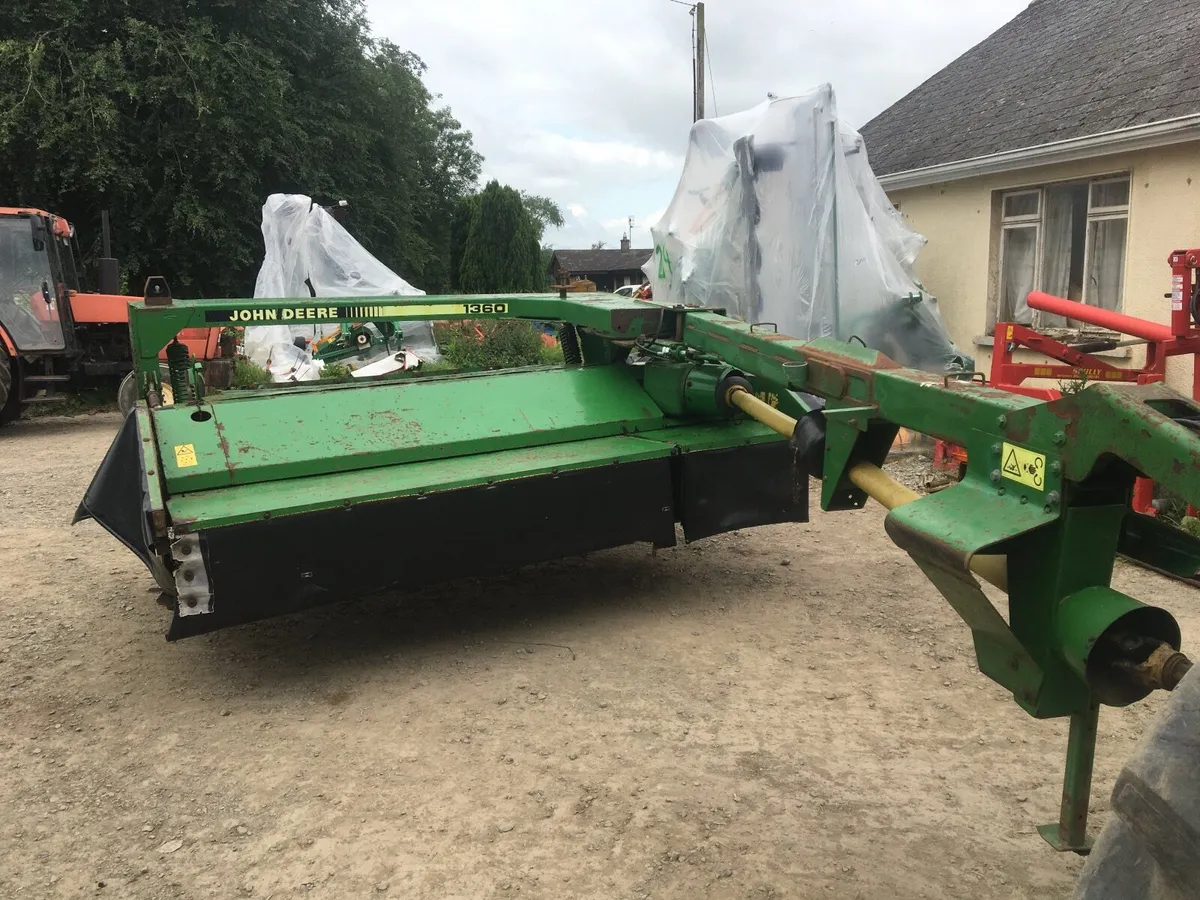 John Deere 1360 ten foot trailed mower - Image 1