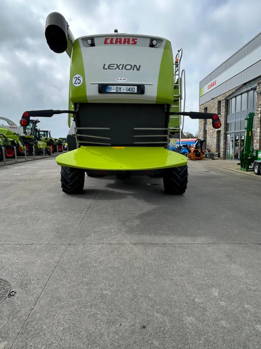 CLAAS Lexion 640 - Image 4