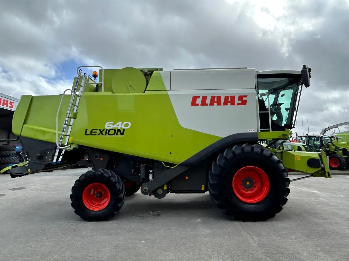 CLAAS Lexion 640 - Image 1