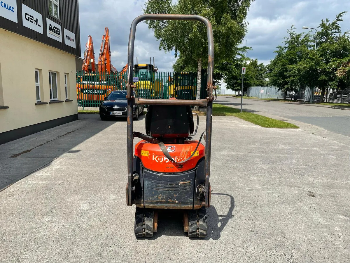 2005 Kubota K008-3 - Image 4