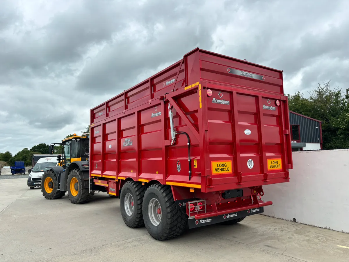 Silage grain trailer 22foot for hire - Image 2