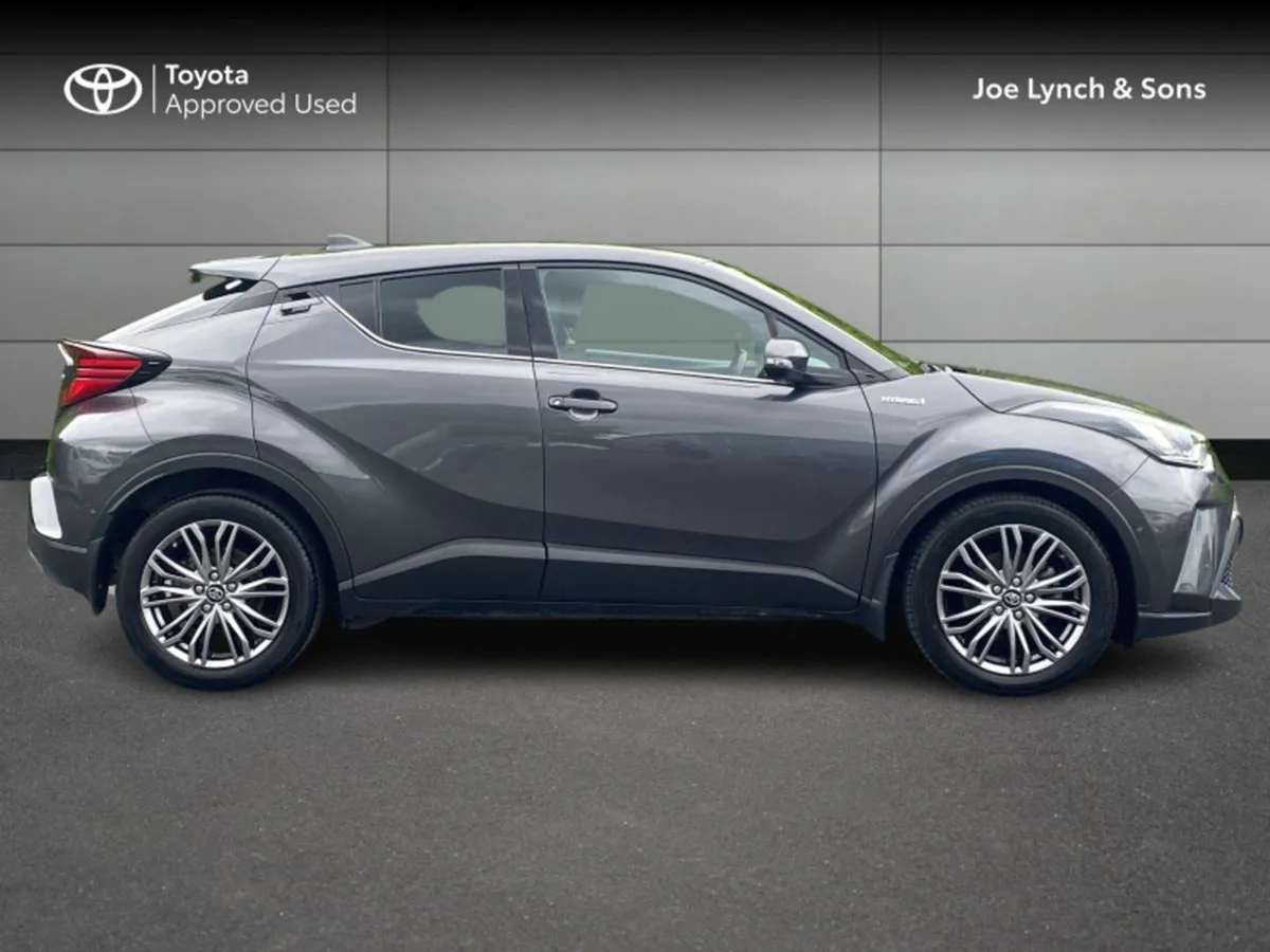 Toyota C-HR C-hr 1.8 Hybrid SOL - Image 3