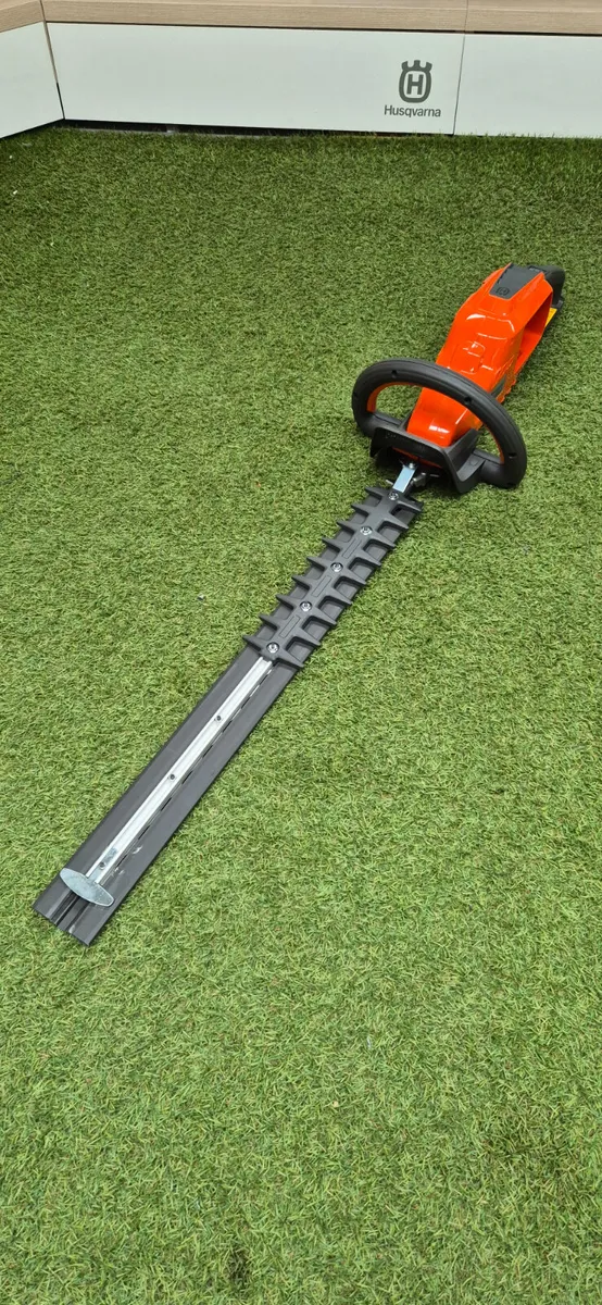 Husqvarna 520iHD70 Hedge Trimmer - Image 4