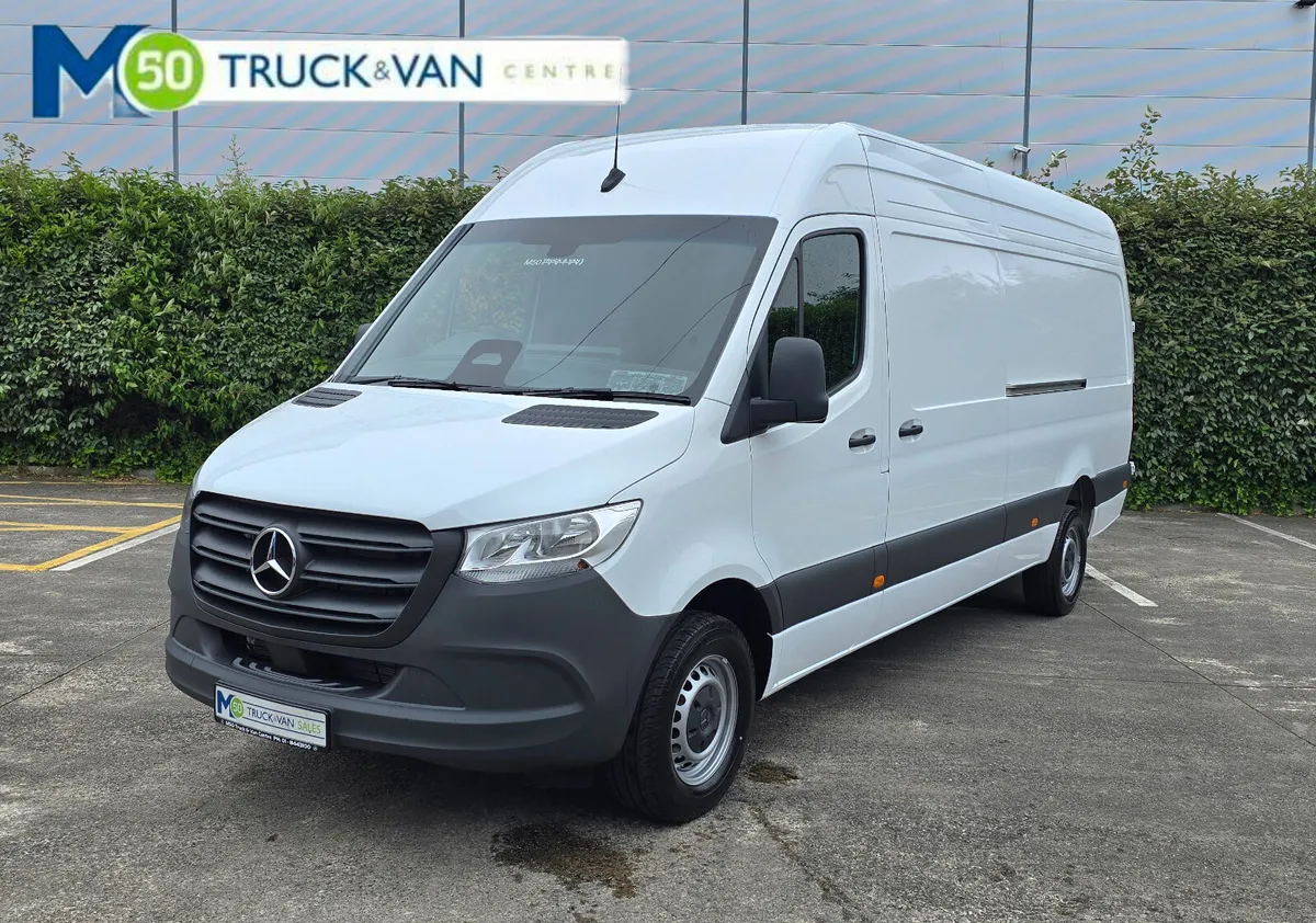 Mercedes Sprinter 319 LWB Pro - 2.8 Ton Towing - Image 1